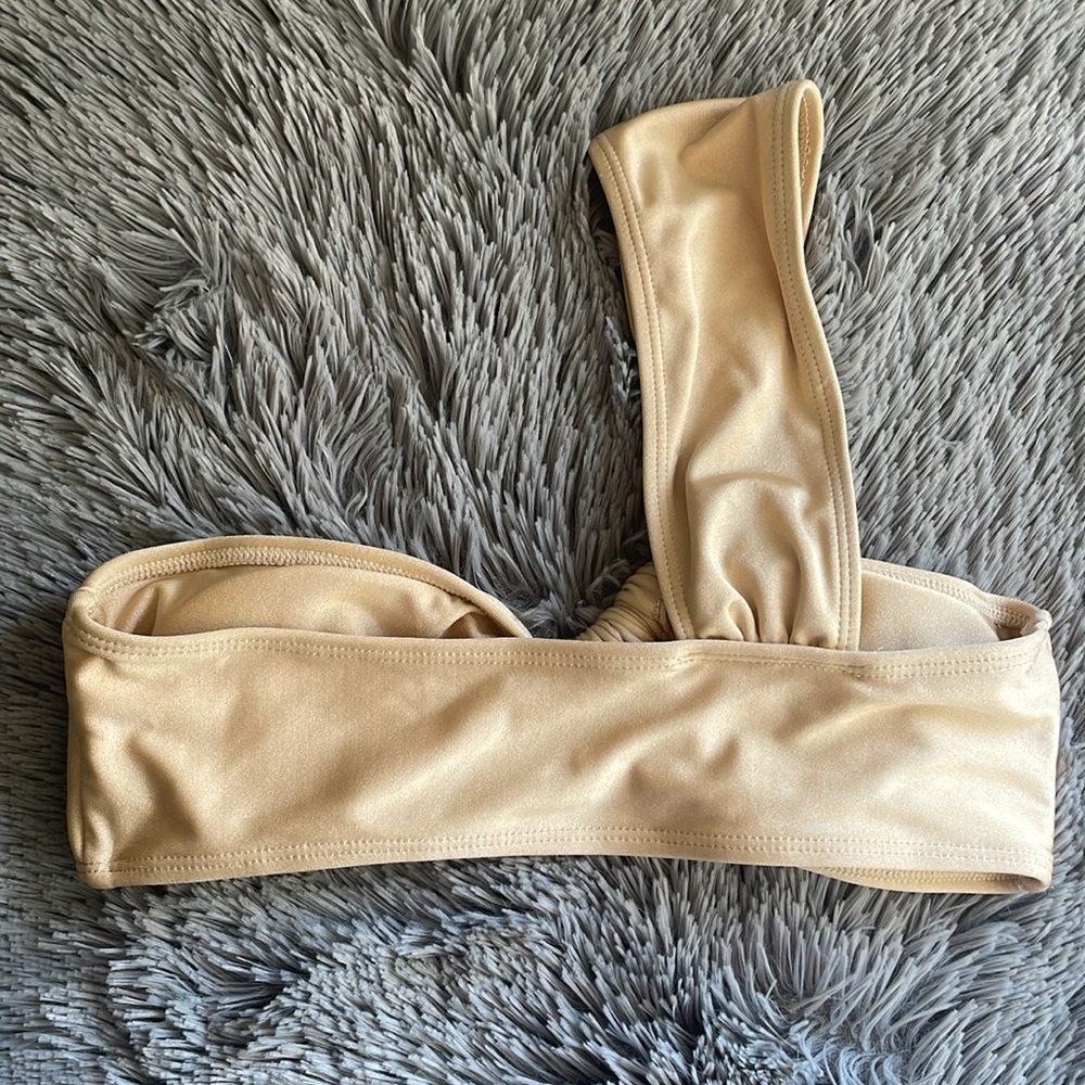 ZAFUL One-Shoulder Bandeau Ruched High-Cut Bikini - Picture 7 of 13